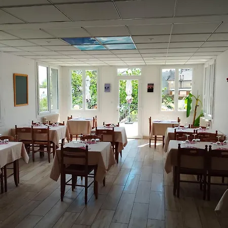 Le Cafe De La Place